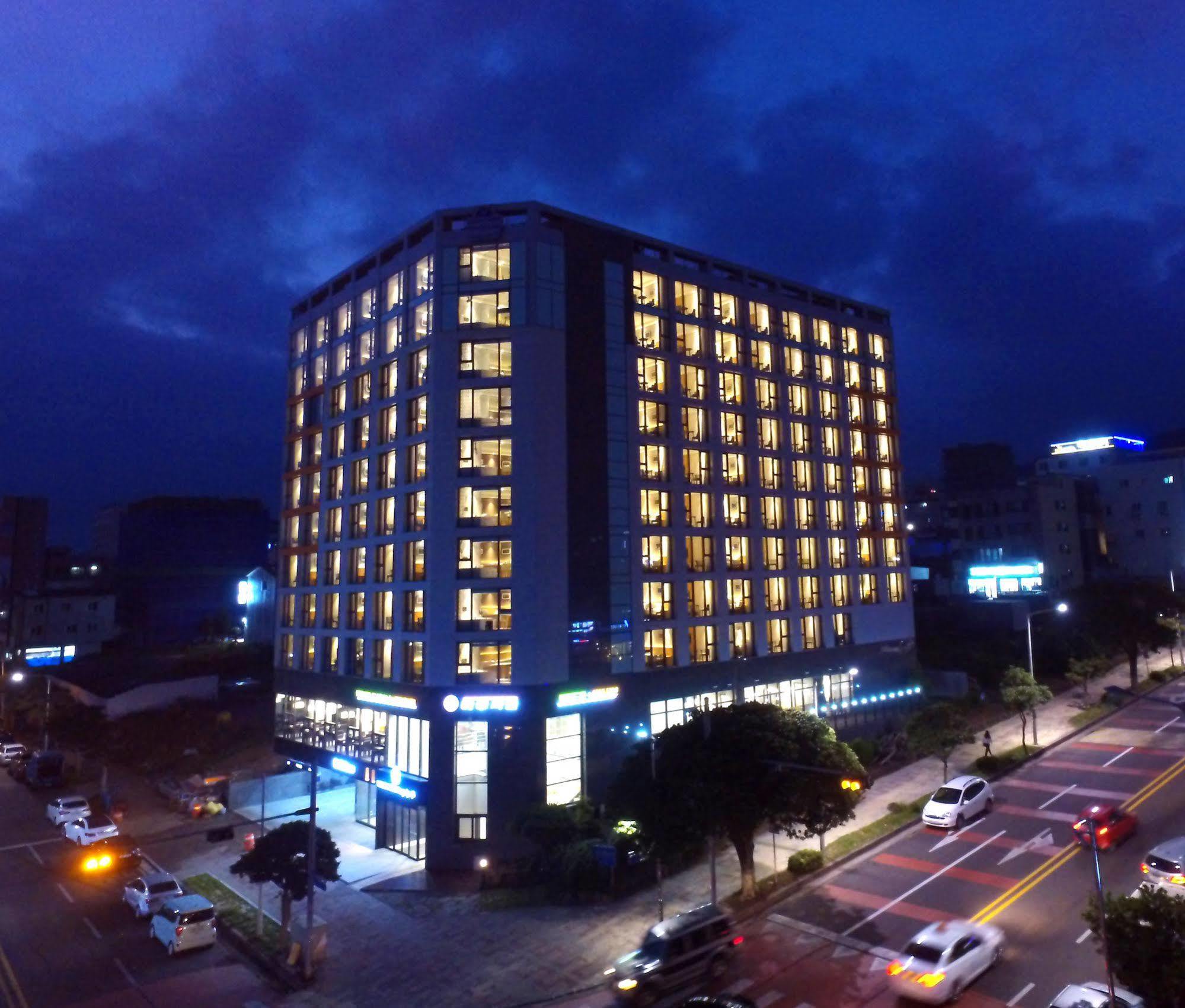 Seogwipo JS Hotel Zewnętrze zdjęcie